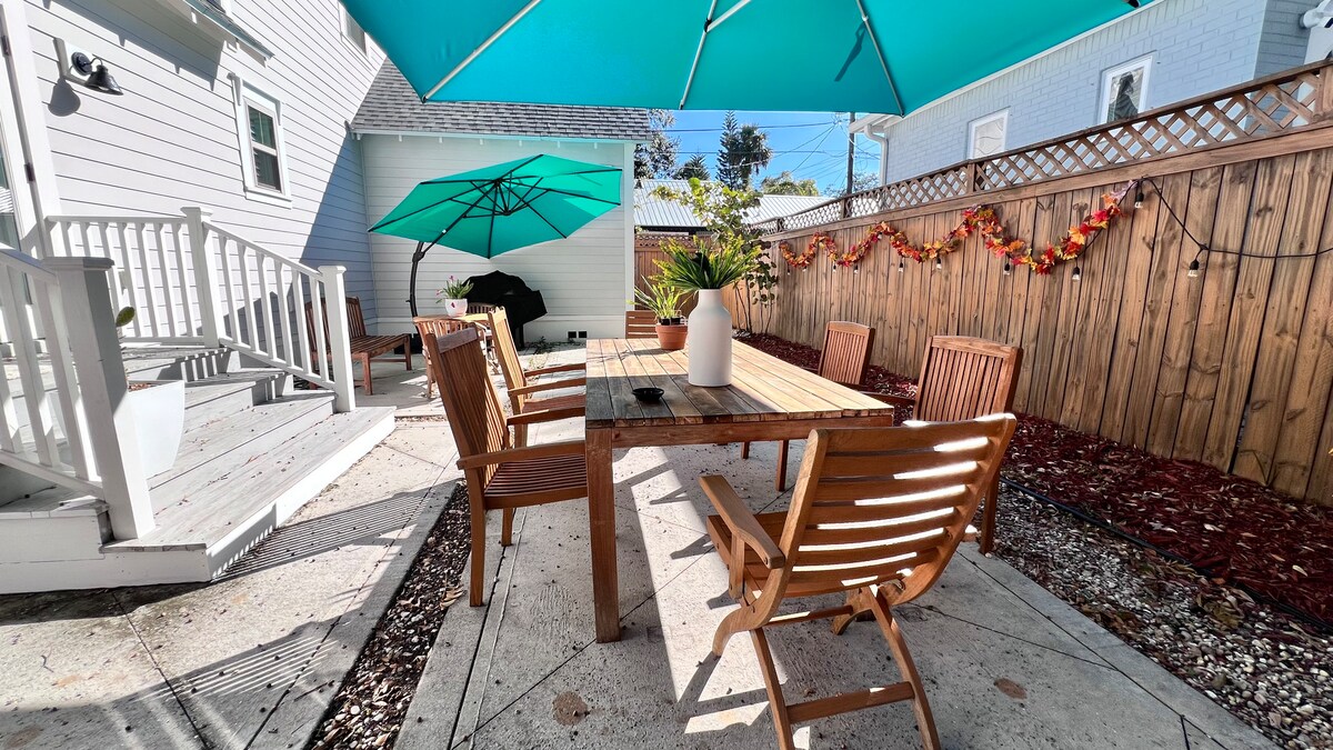 Exterior yard view